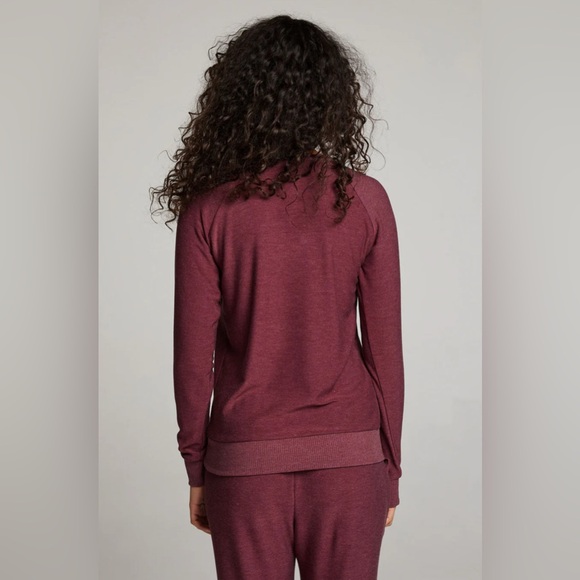 Chaser Wine Red Raglan Long Sleeveve Pullover - Picture 3 of 4